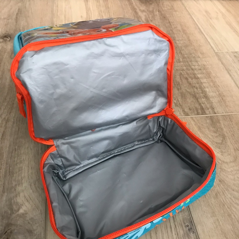 NEW Lunchbox - Picture 6 of 7